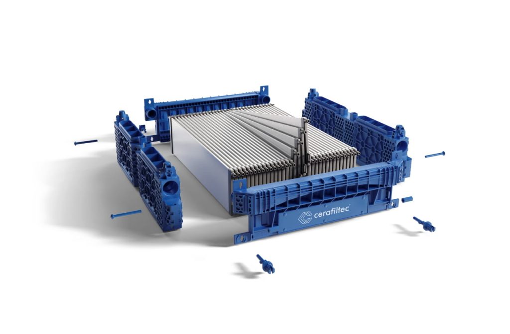 Flat ceramic membrane unit